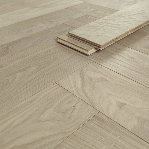 Muster zu Artikel #167508 Fischgrät Loisy Eiche weiß geölt Nut/Feder 600x120x14mm Naturell