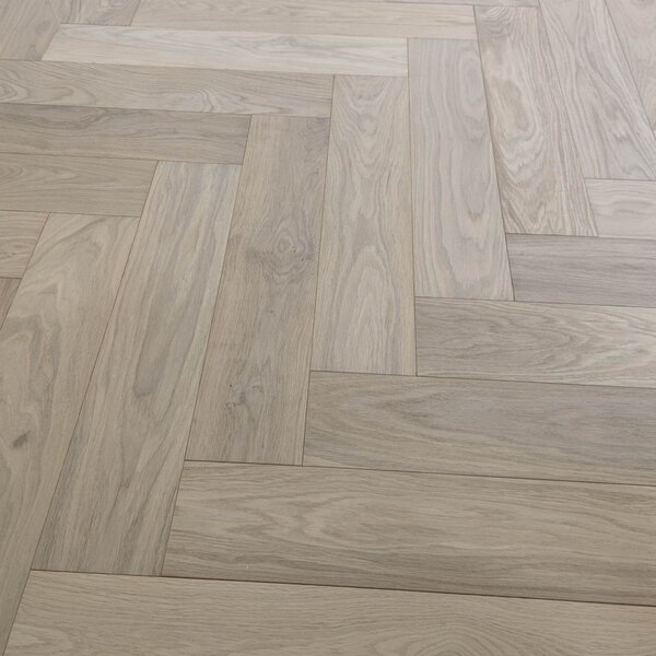 Fischgrät Loisy Eiche weiß geölt Nut/Feder 600x120x14mm Natura