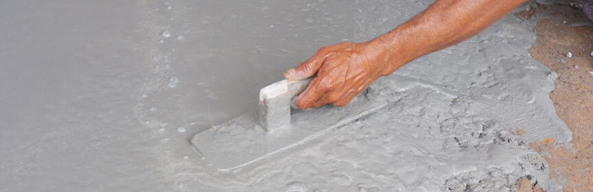 Unterboden-und-Estrich-vorbereiten-shutterstock-864x280