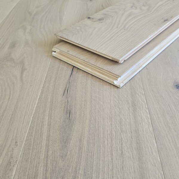 Parkett Landhausdiele Sharon | gebürstet, weiß matt lackiert, Naturell | 1900x195x14mm